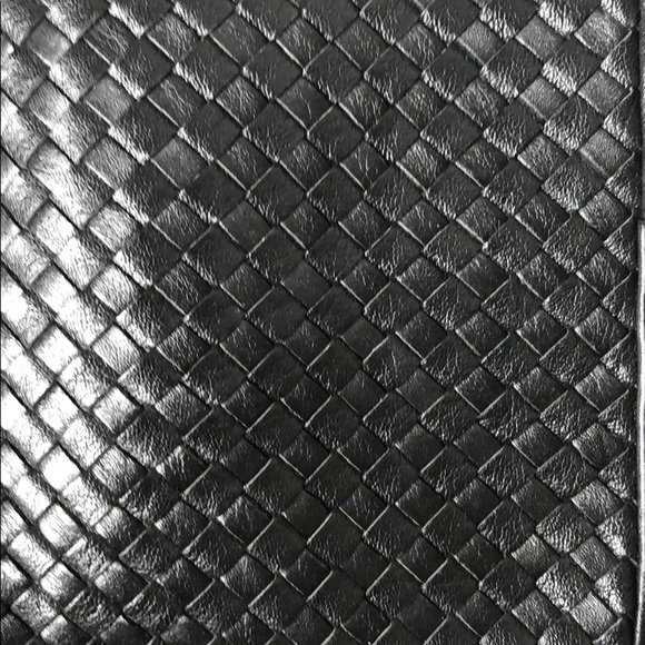 Vintage black mesh intrecciato soft leather crossbody - Picture 6 of 7